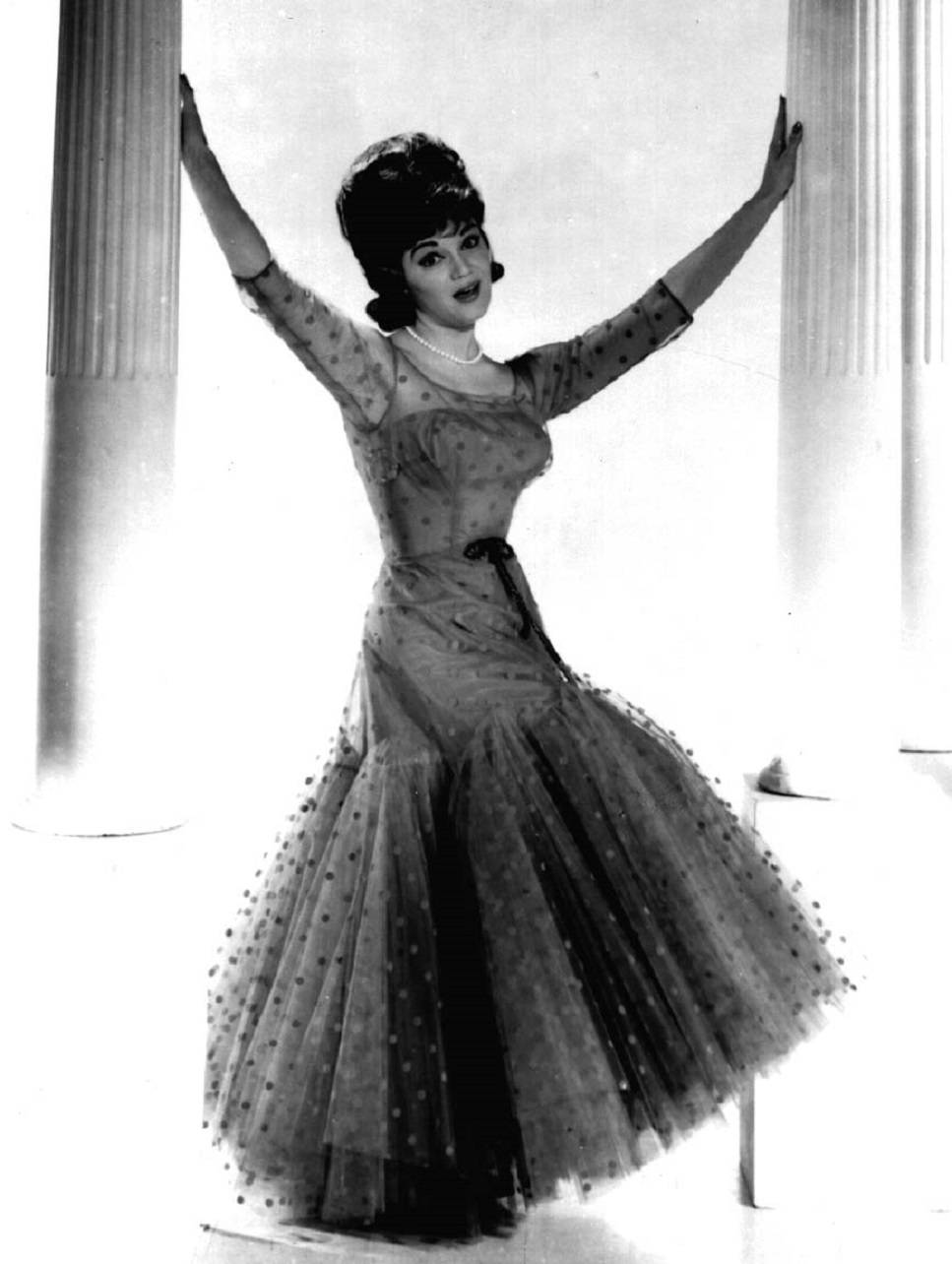 American Singer Connie Francis In Don Loper Gown