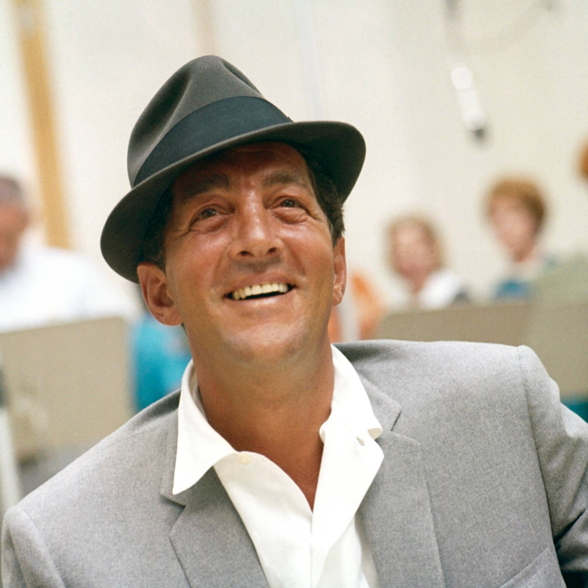 American Singer Dean Martin Medium Angle Portrait Background