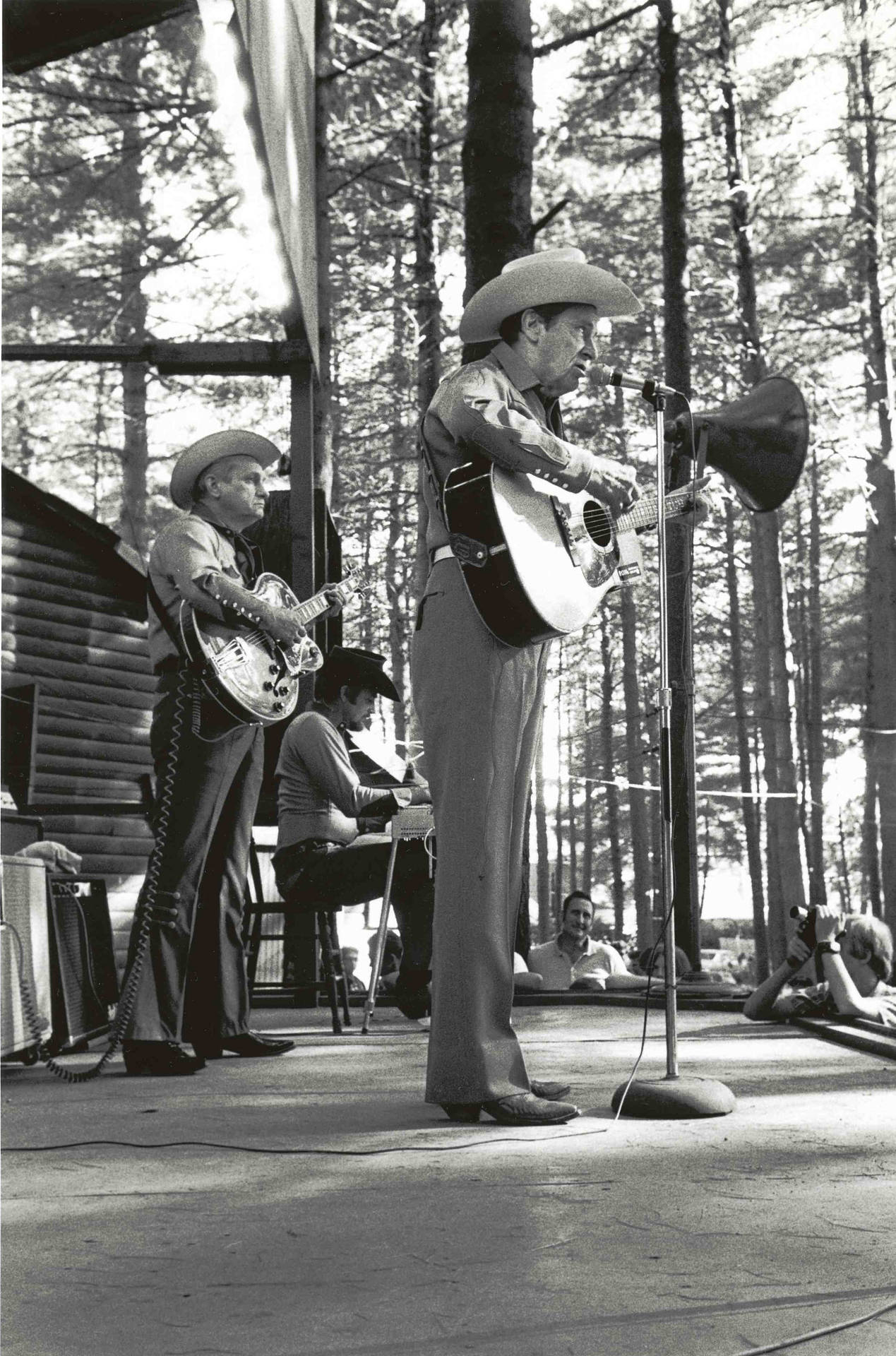 American Singer Ernest Tubb Performing Background