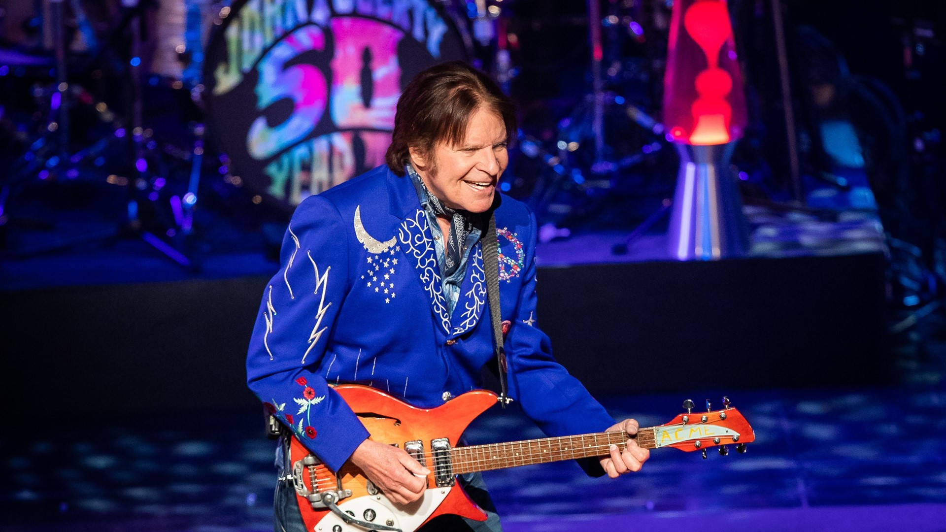 American Singer John Fogerty Oslo Spektrum Background