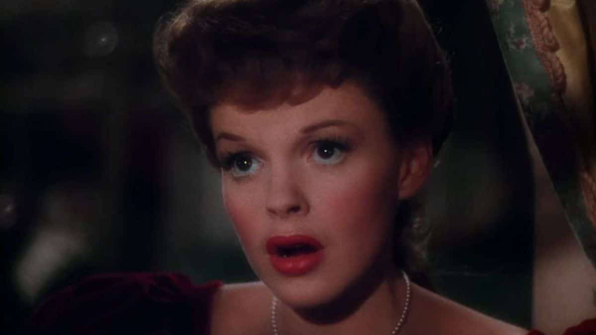 American Singer Judy Garland Singing Christmas Song