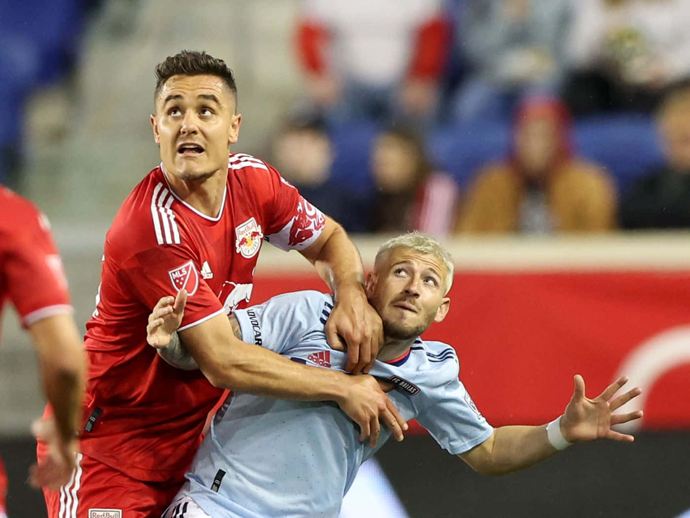 American Soccer Player Aaron Long Against Fc Dallas Background
