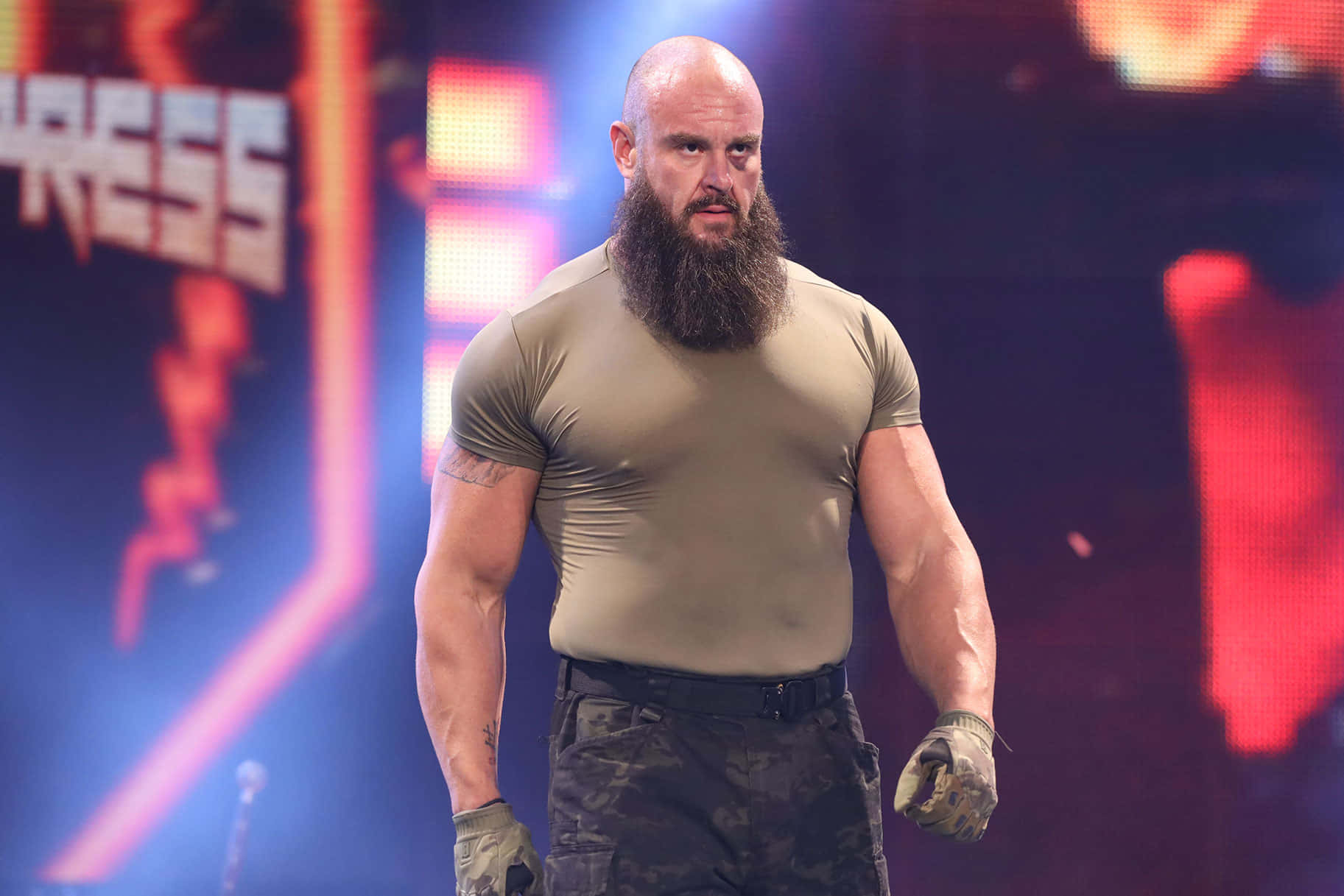 American Wrestler Braun Strowman Wwe Raw Background