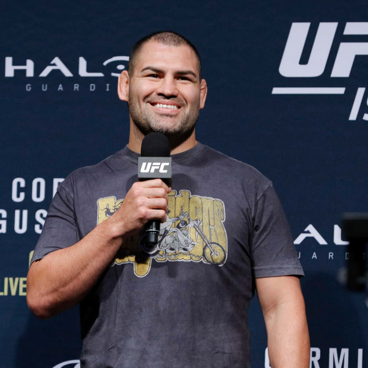 American Wrestler Cain Velasquez Ufc Press 2016 Background