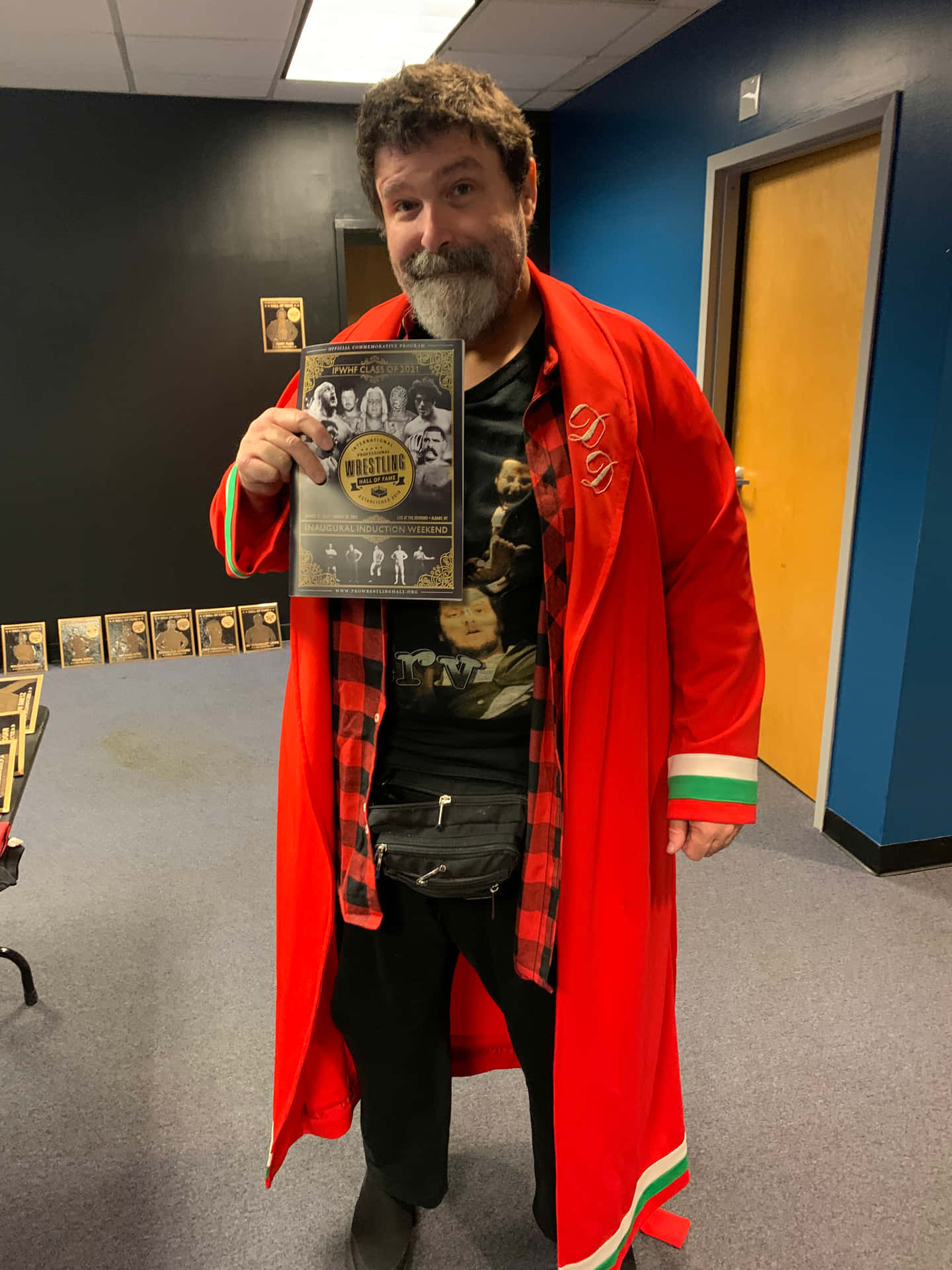American Wwe Hall Famer Mick Foley At Ipwhf Background