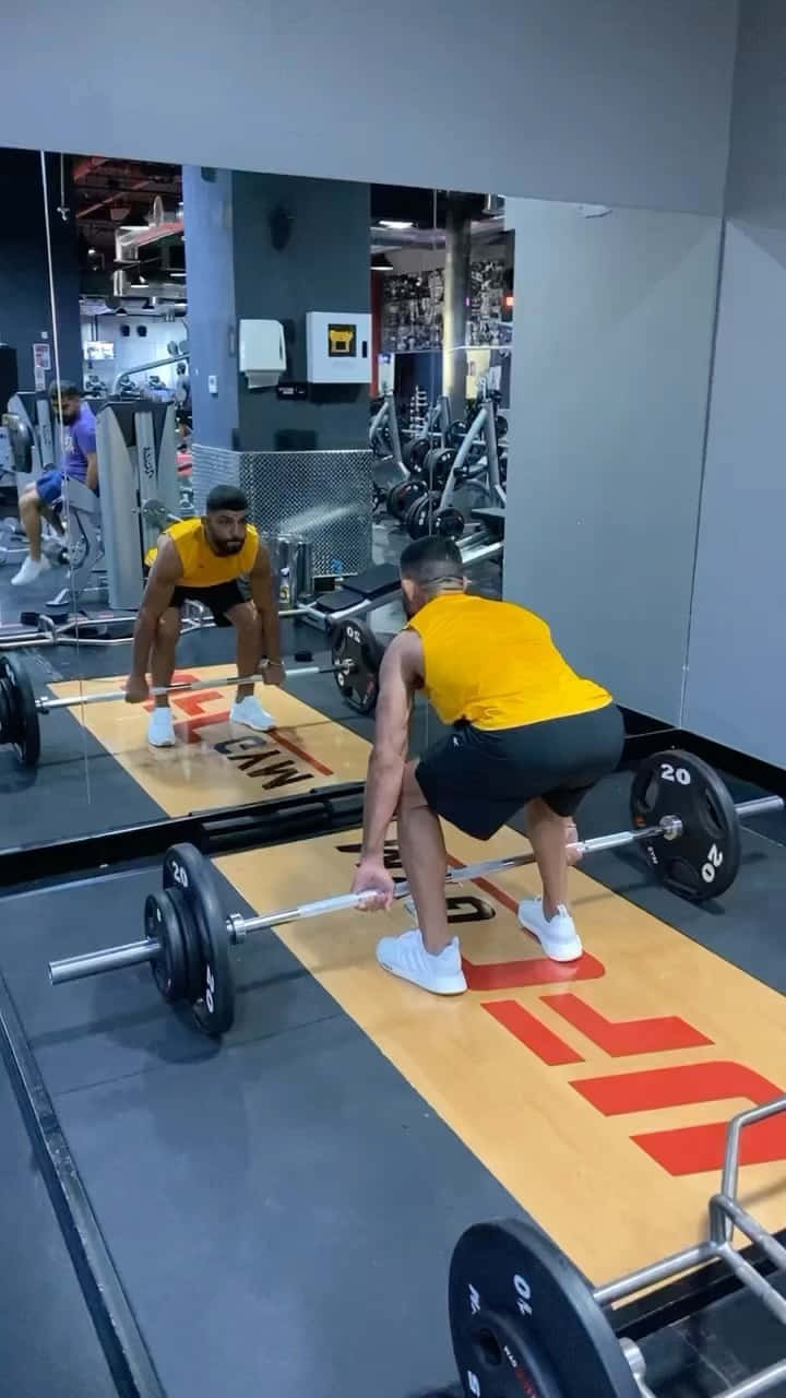 Amir Albazi Mid-lift