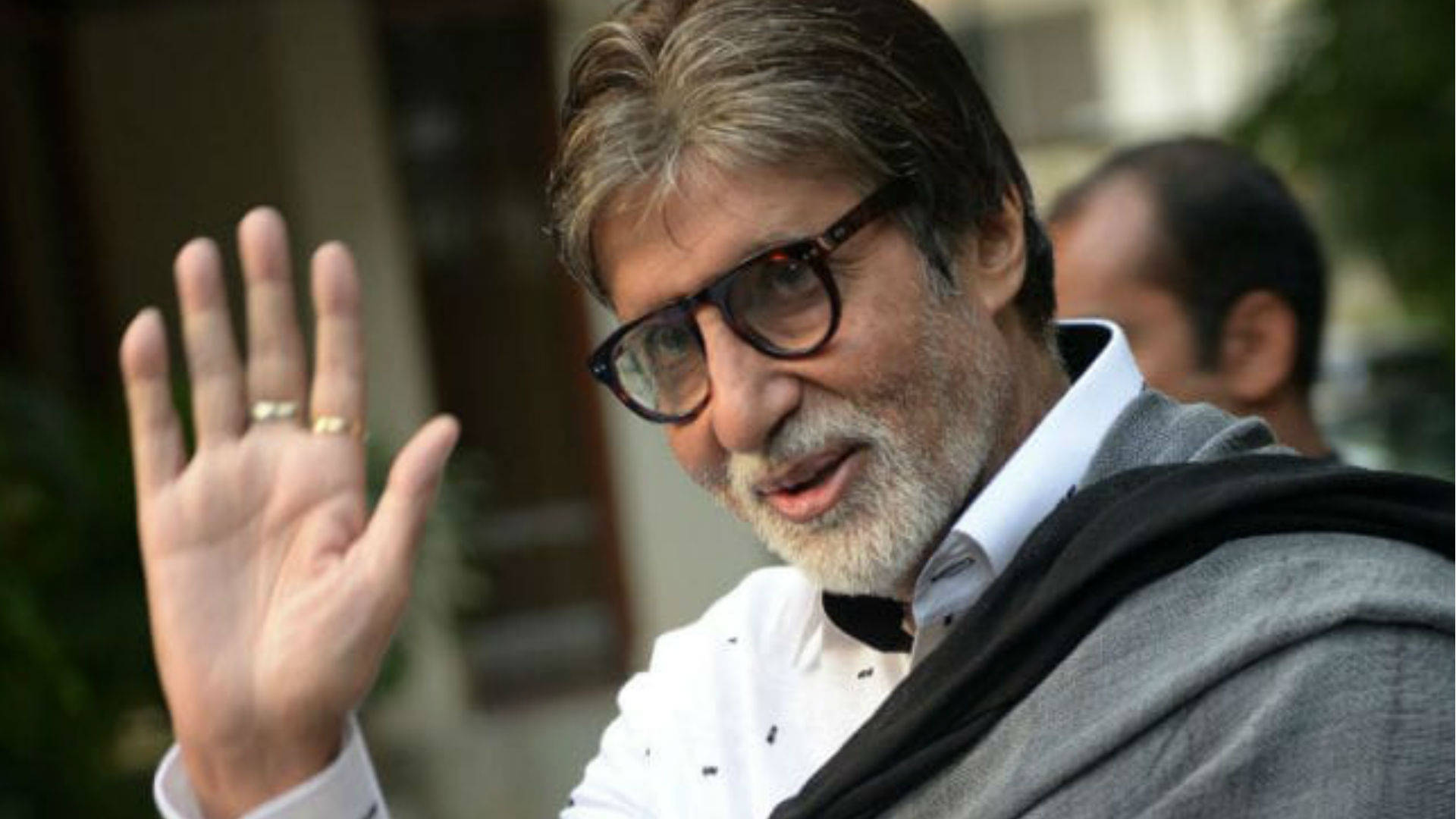 Amitabh Bachchan Up-close Background