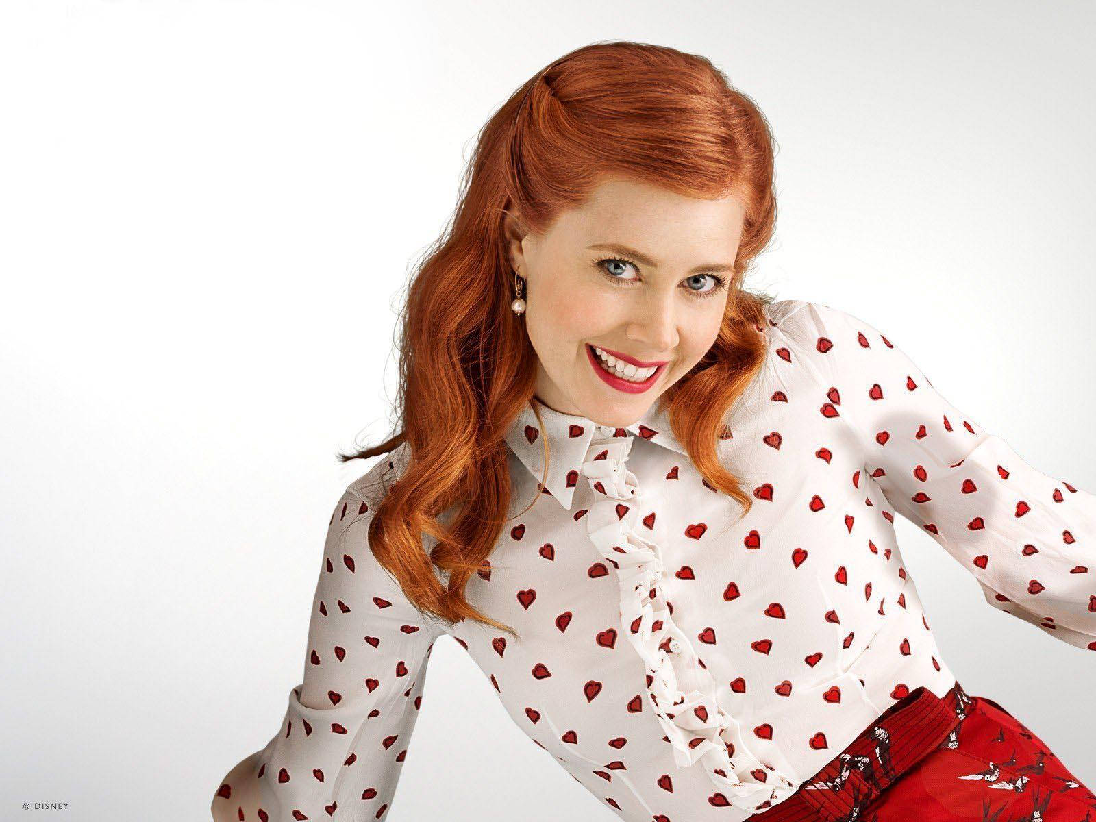 Amy Adams In Polka Dot Top Background