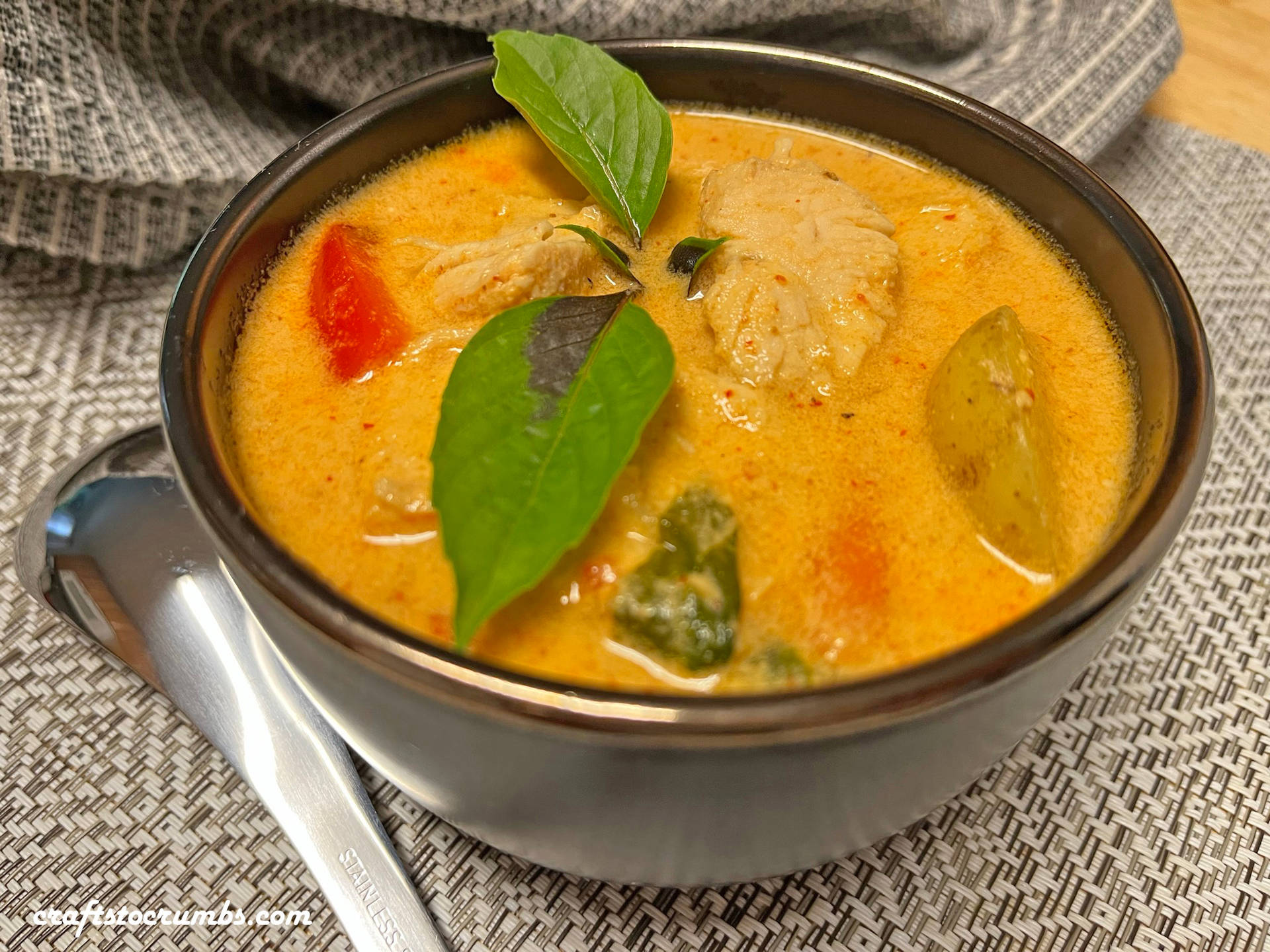 An Inviting Bowl Of Gaeng Phet- Red Thai Curry Background