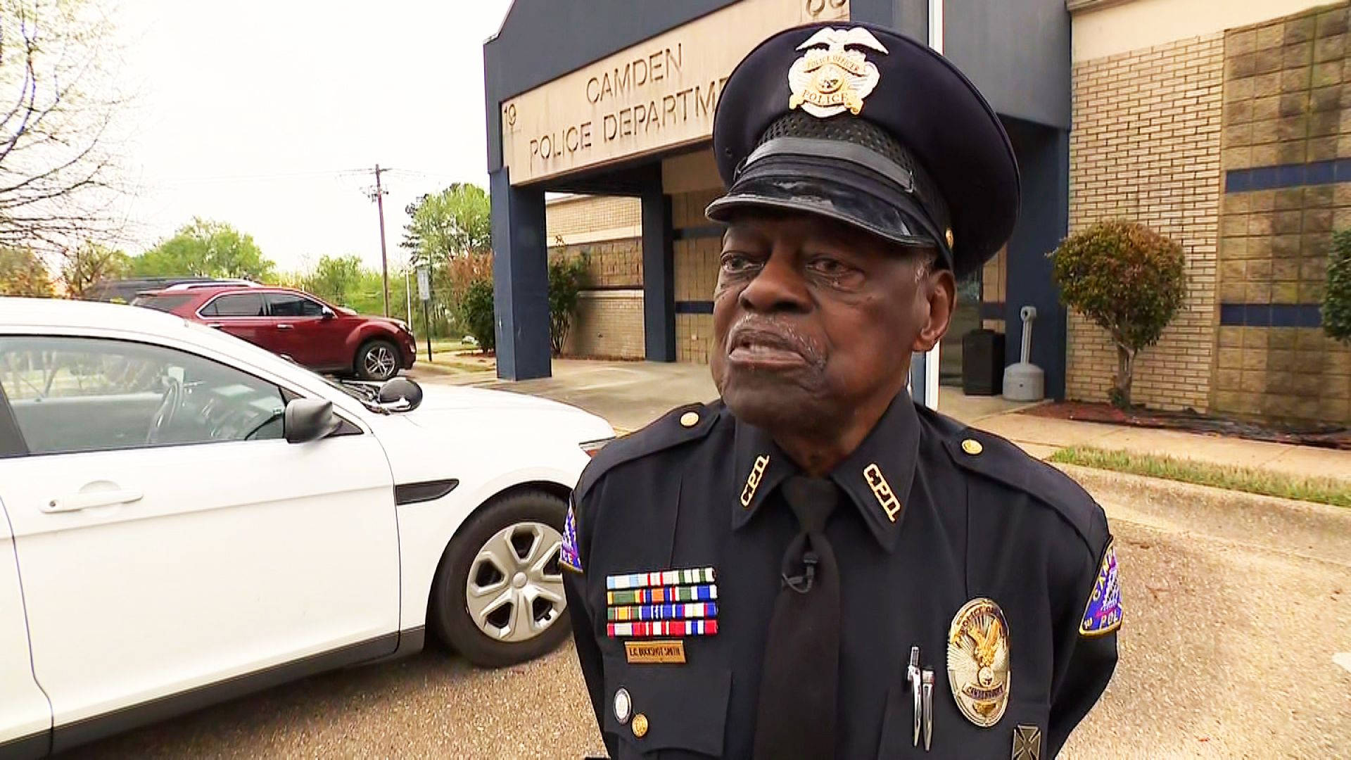 An Officer From The Arkansas Police Department Background