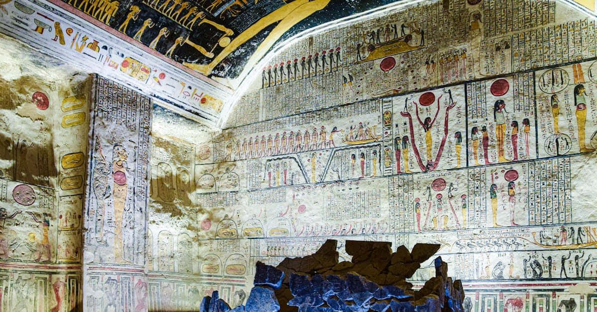 Ancient_ Egyptian_ Tomb_ Paintings_ Valley_of_the_ Kings Background