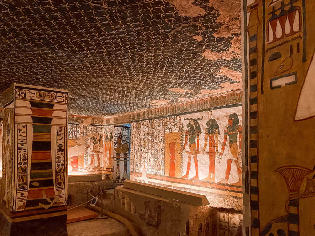 Ancient Egyptian Tomb Paintings Valleyofthe Kings Background