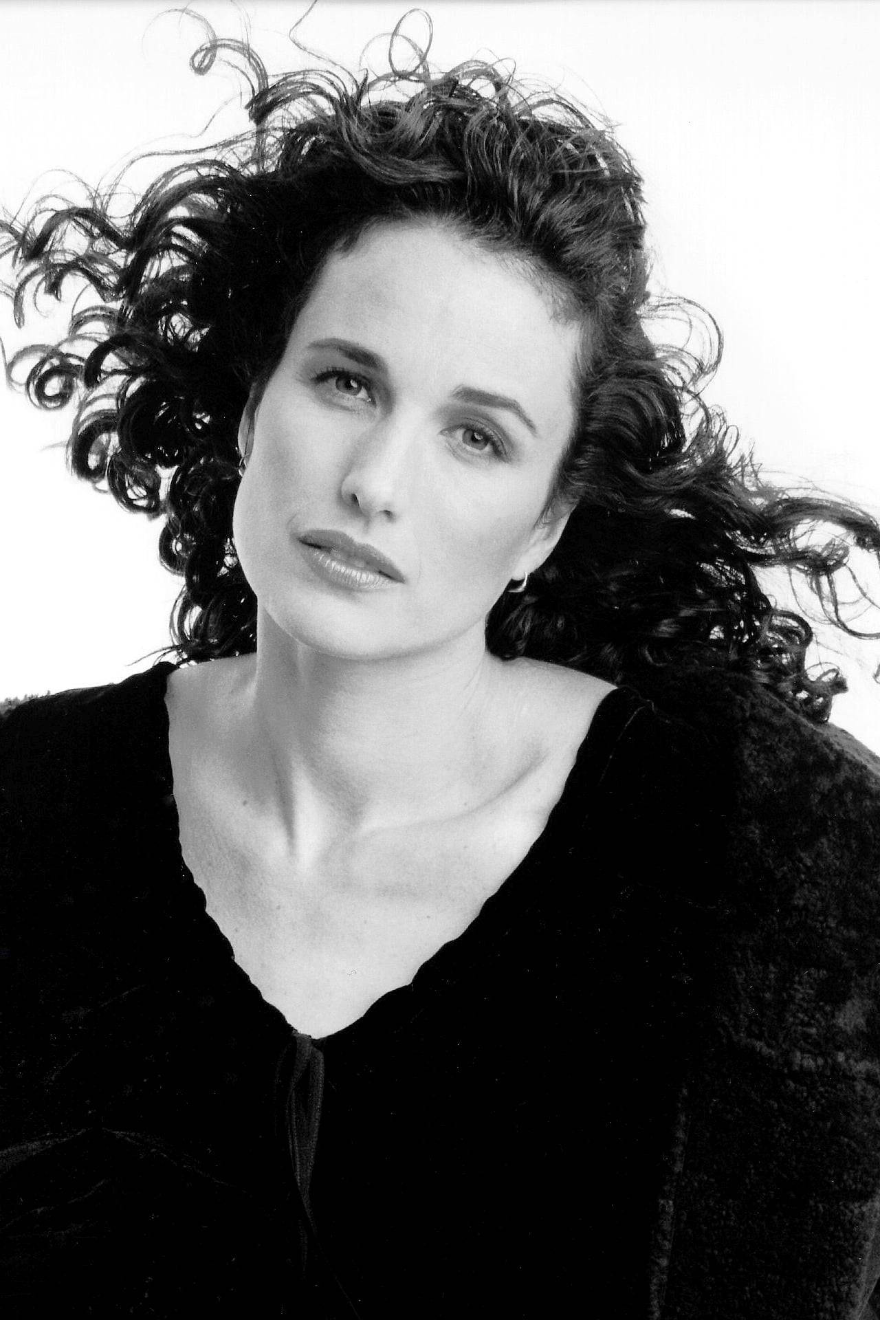 Andie Macdowell 90s Black & White Portrait