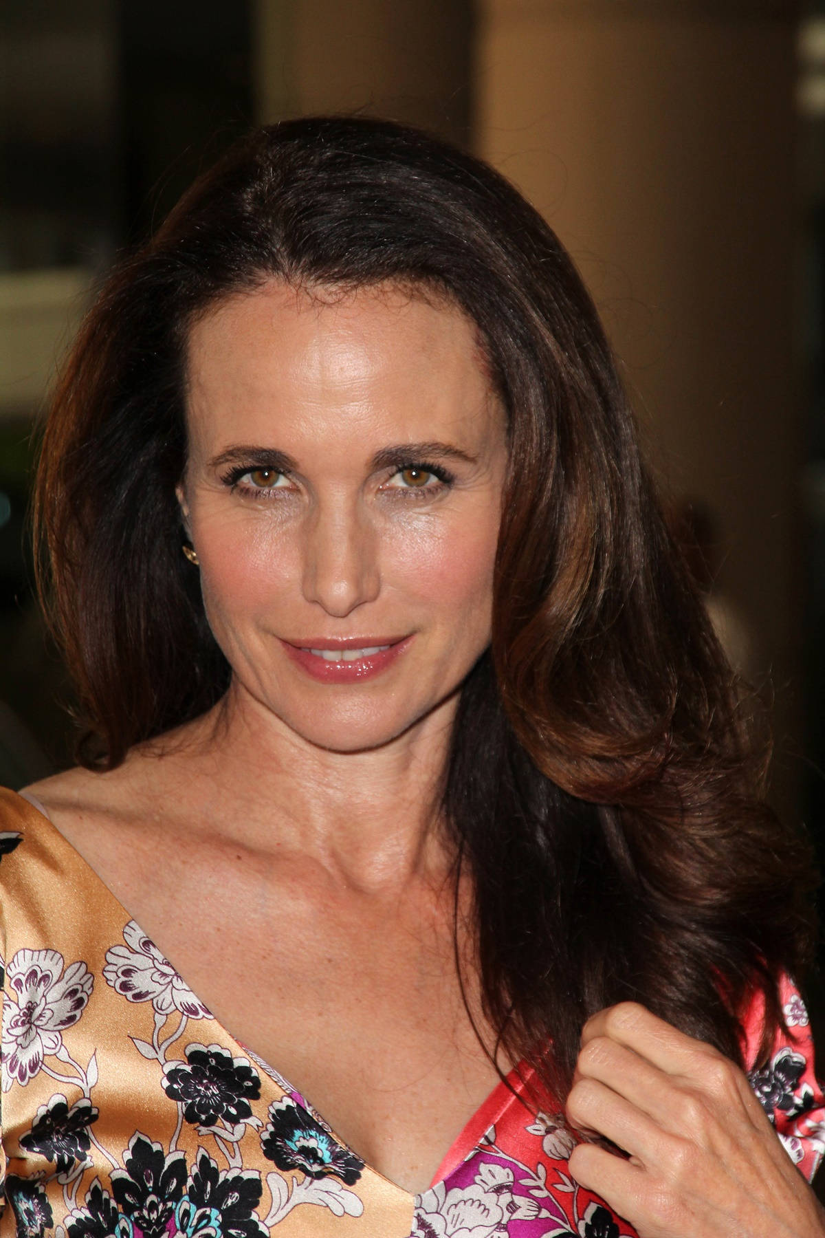 Andie Macdowell Brunette Actress Background