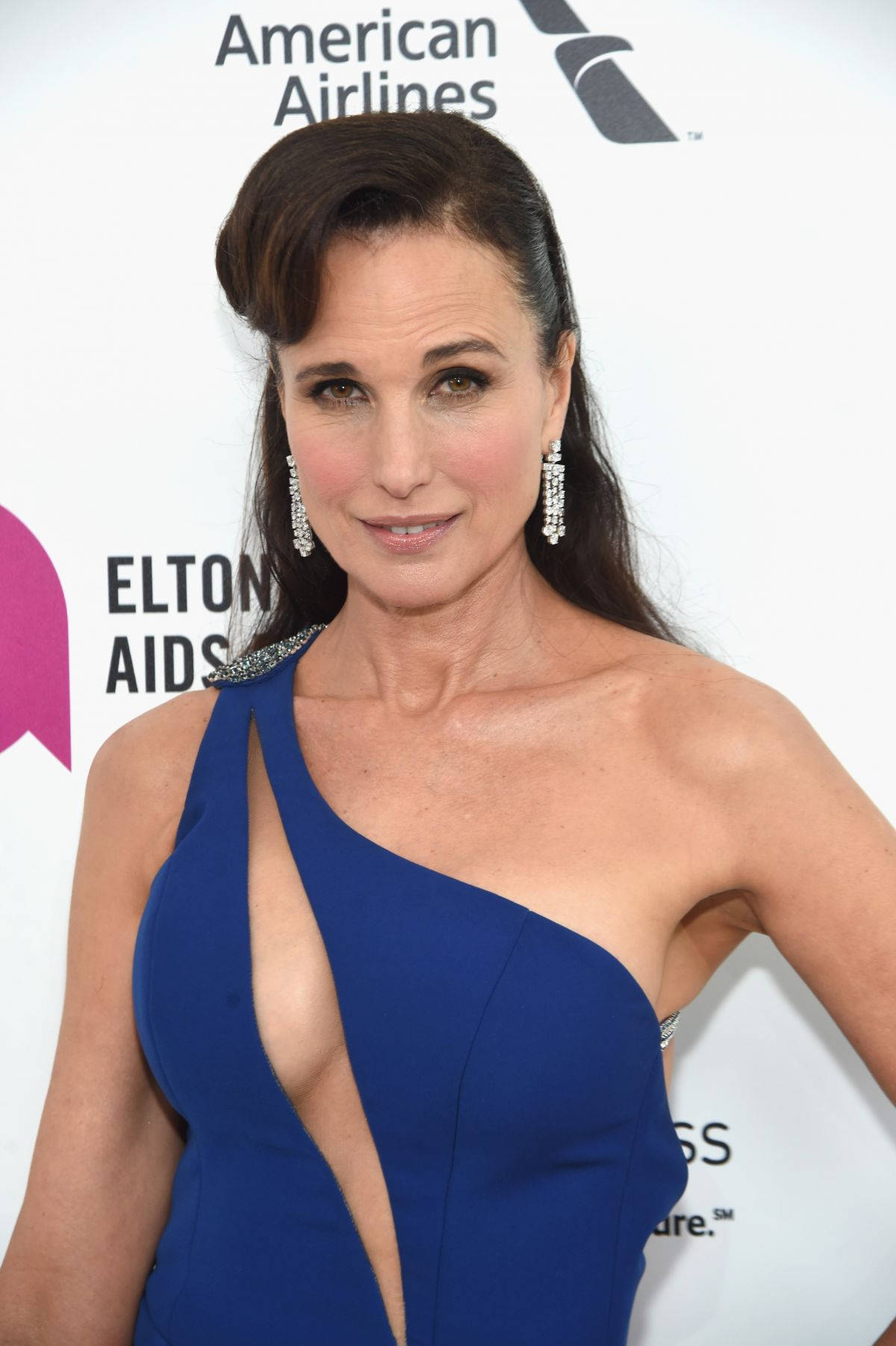 Andie Macdowell Sexy Actress In Blue Dress Background