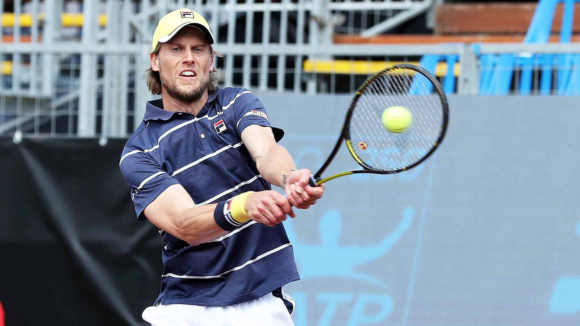 Andreas Seppi Smash Tennis Ball Background