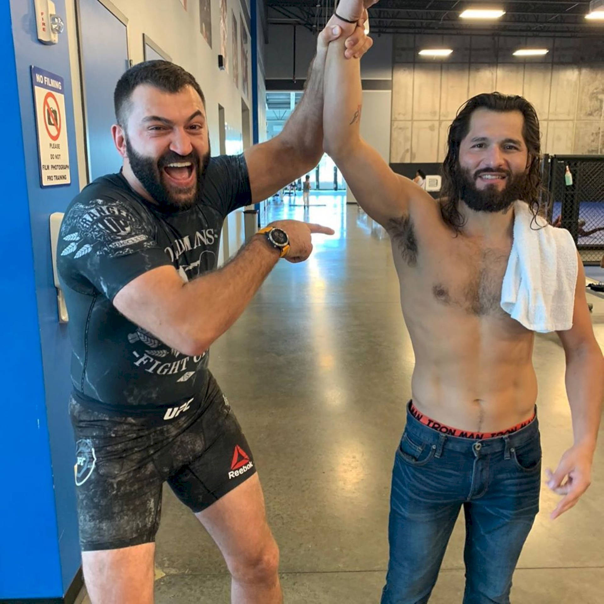 Andrei Arlovski And Friend Background