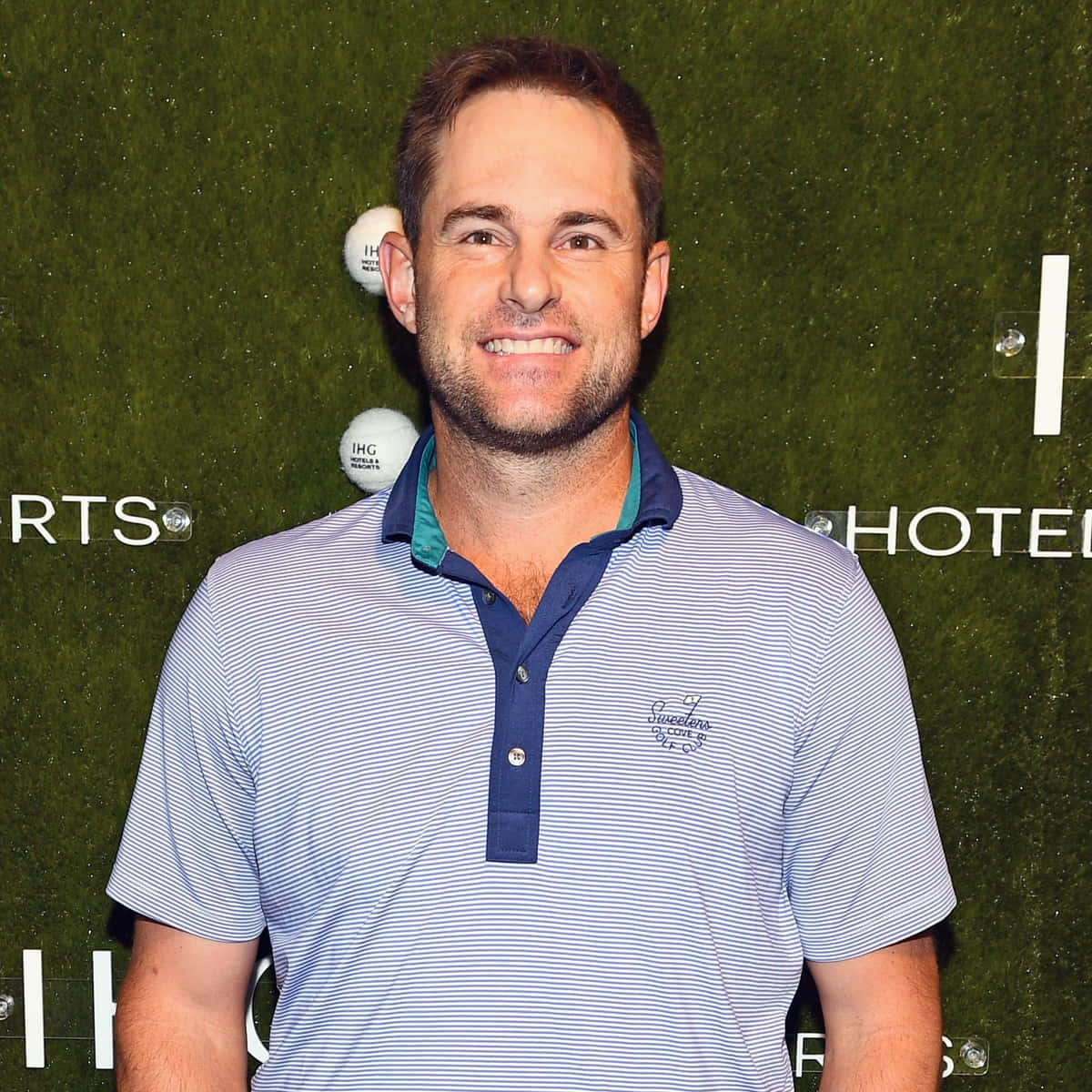 Andy Roddick Wearing Polo Shirt Background