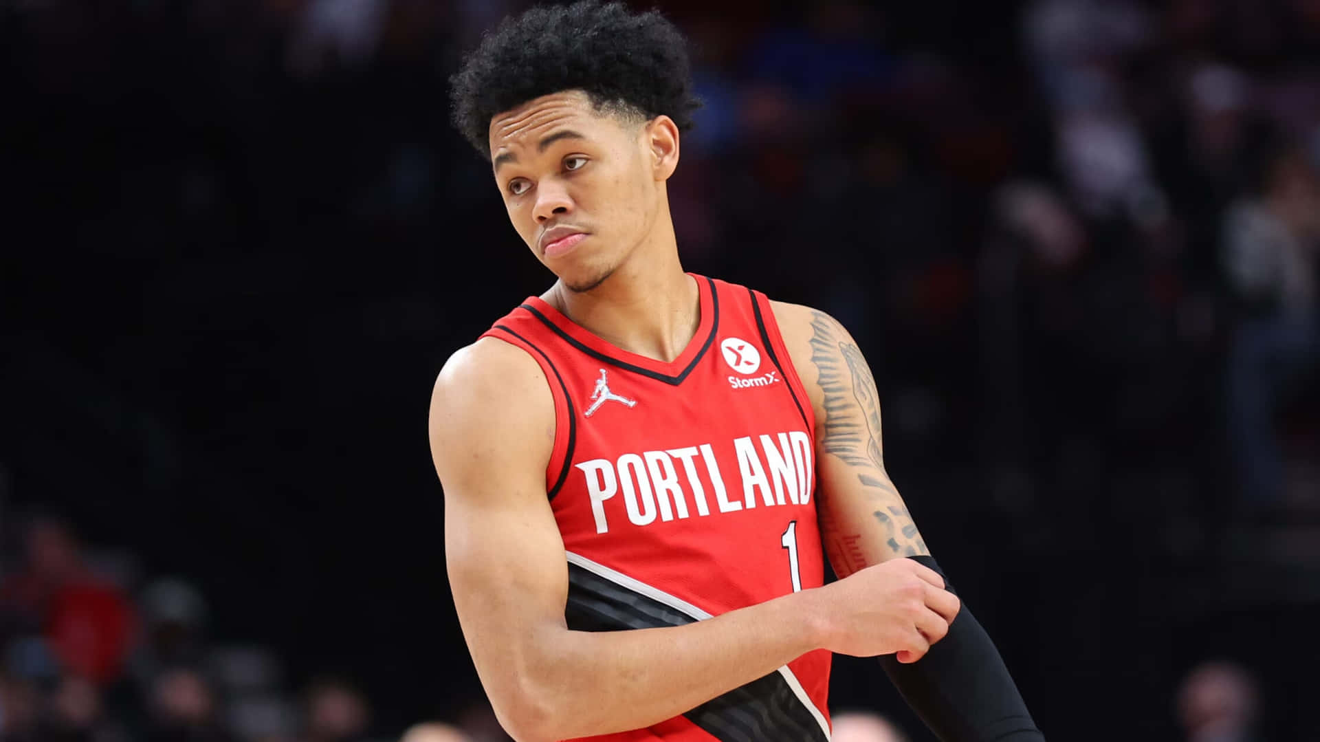 Anfernee Simons Portland Trail Blazers Court Action Background