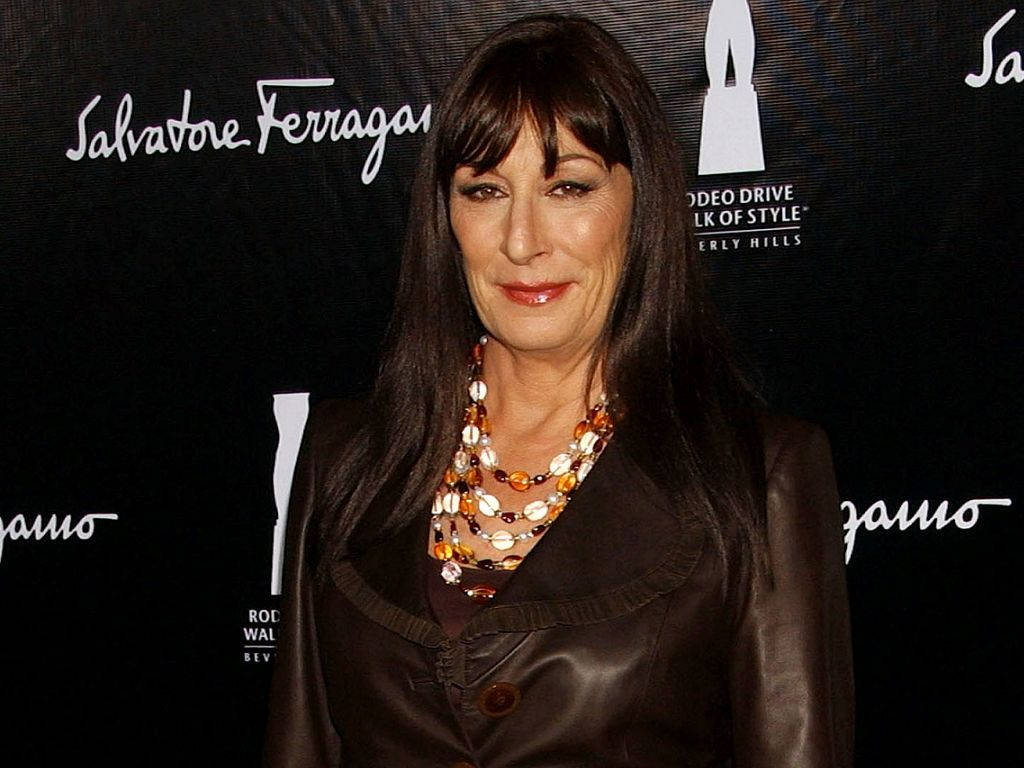 Anjelica Huston At A Significant Event On Rodeo Drive Background