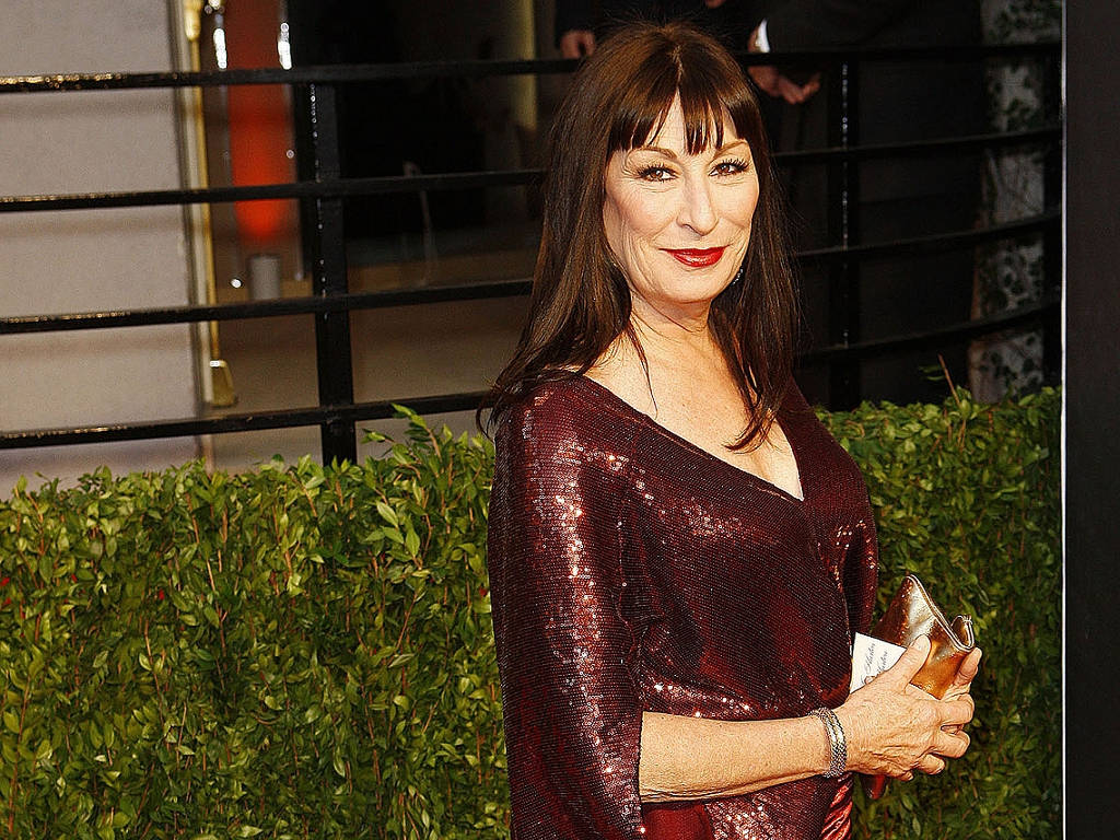 Anjelica Huston In Stunning Red Dress Background