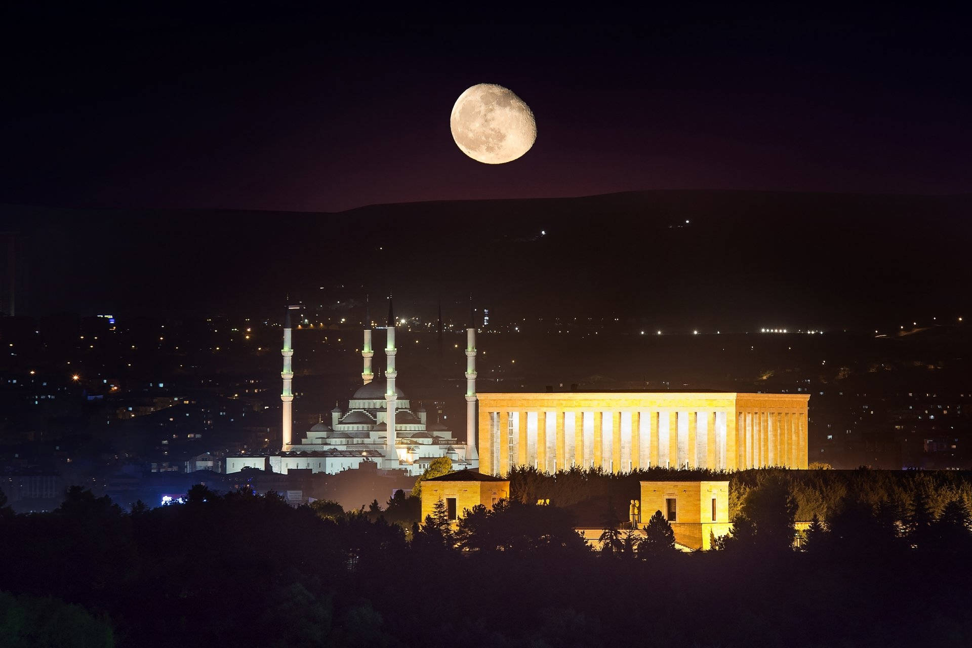 Ankara Full Moon Background
