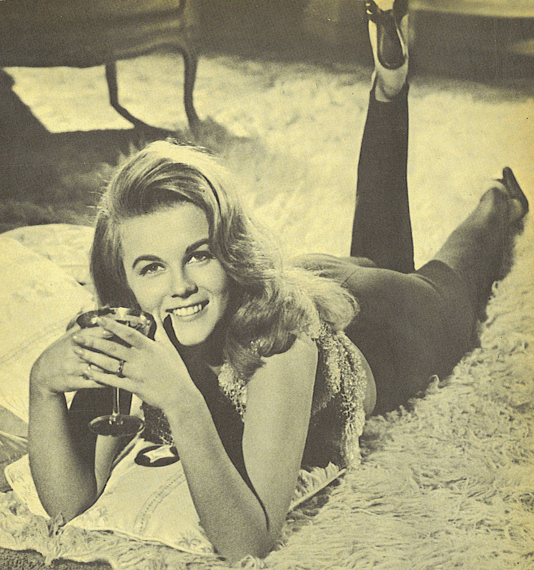 Ann Margret As Kelly Olsson