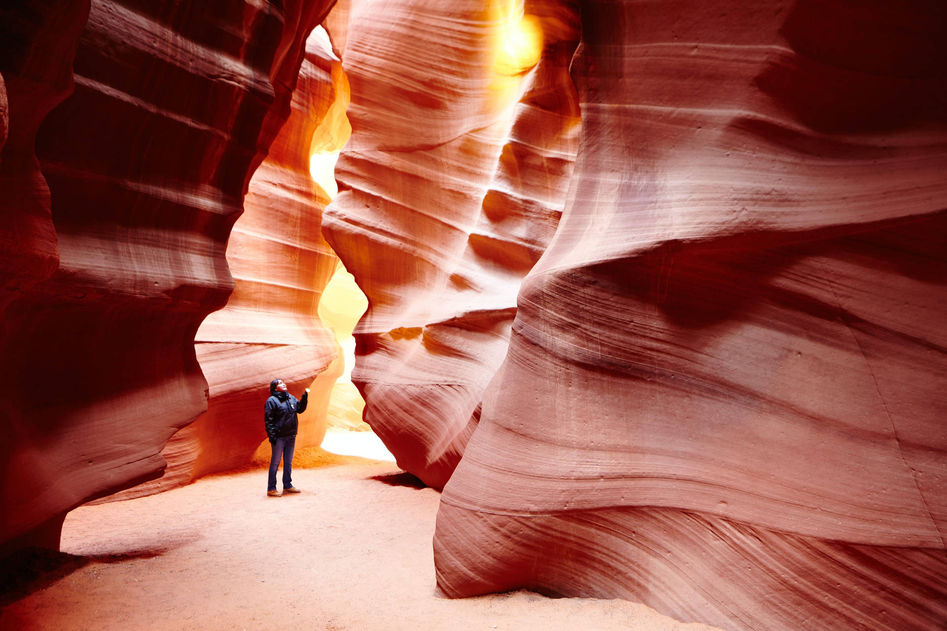 Antelope Canyon Height Background