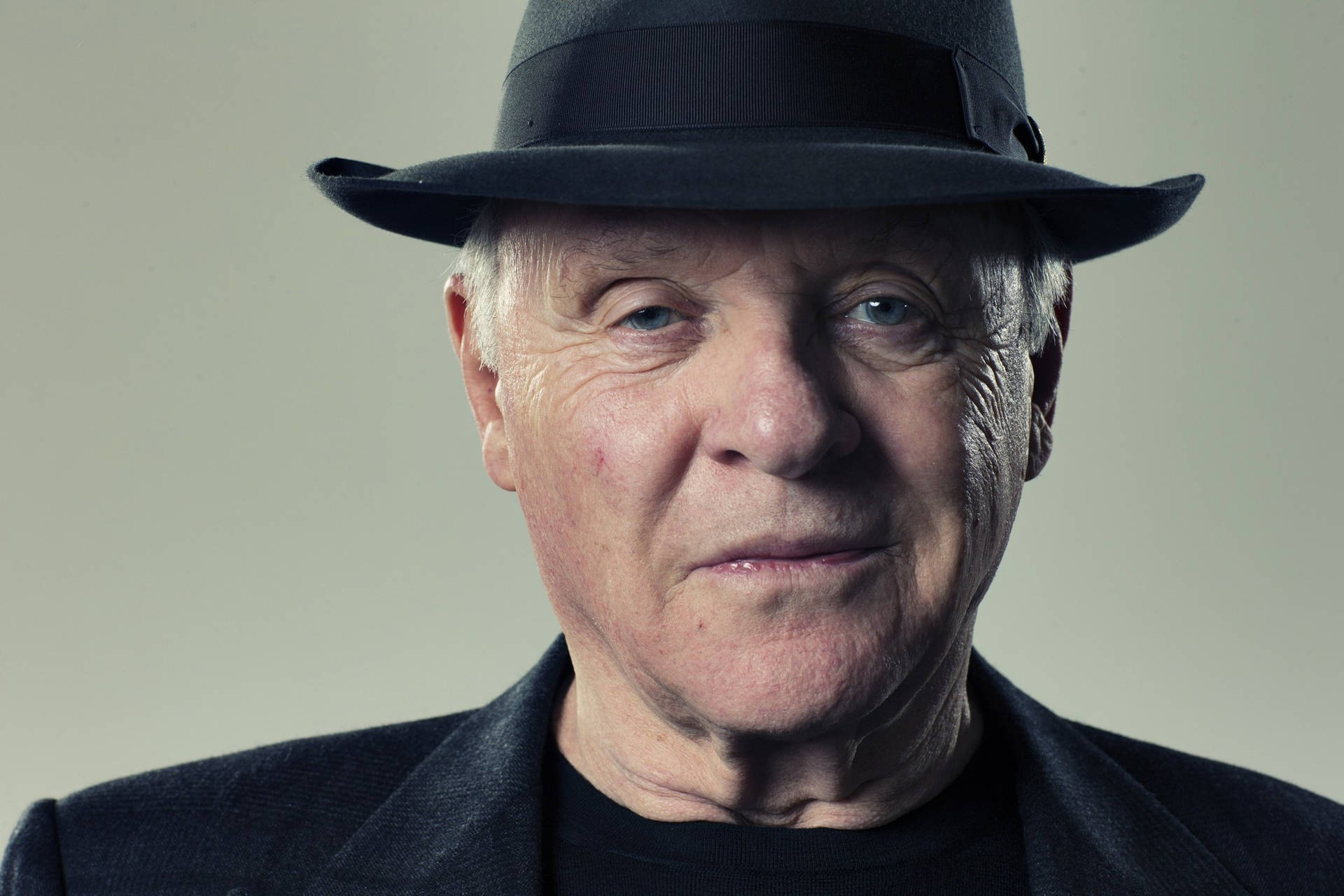 Anthony Hopkins With Fedora Background