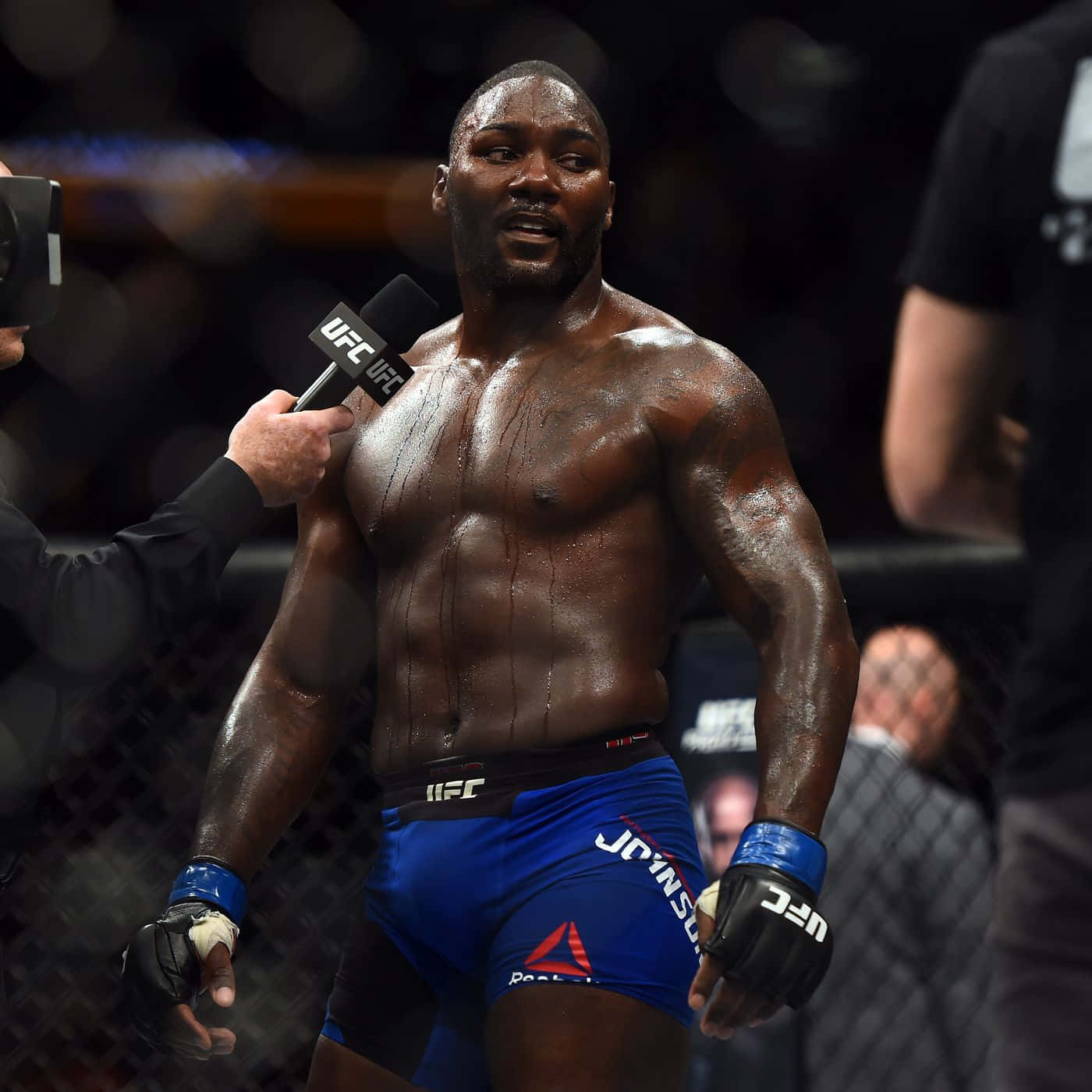 Anthony Johnson Defeated By Daniel Cormier In 2017 Ufc 10 Background