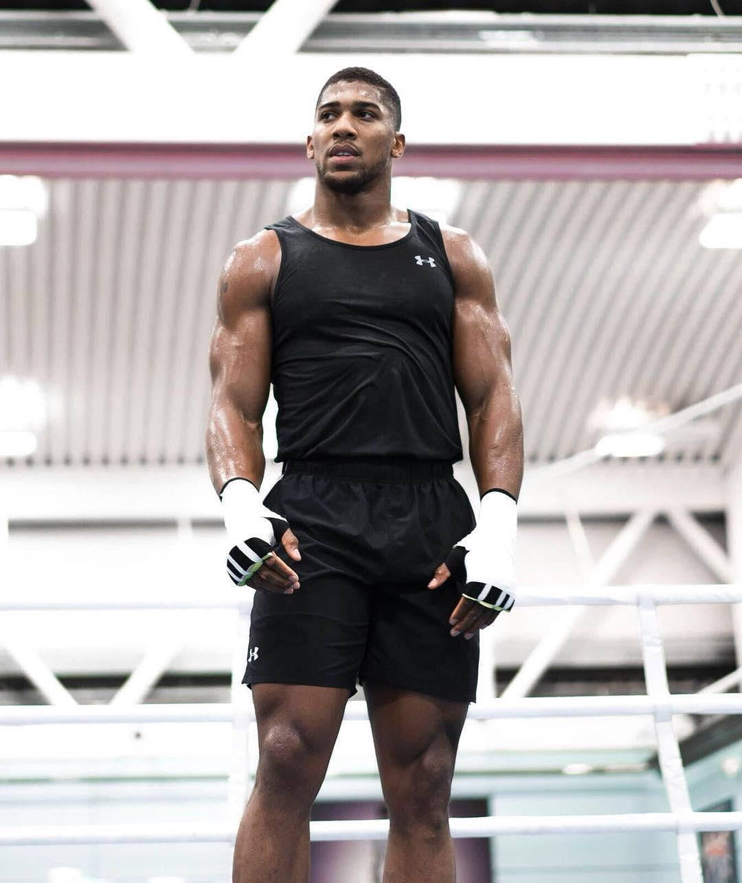 Anthony Joshua Muscular Gym