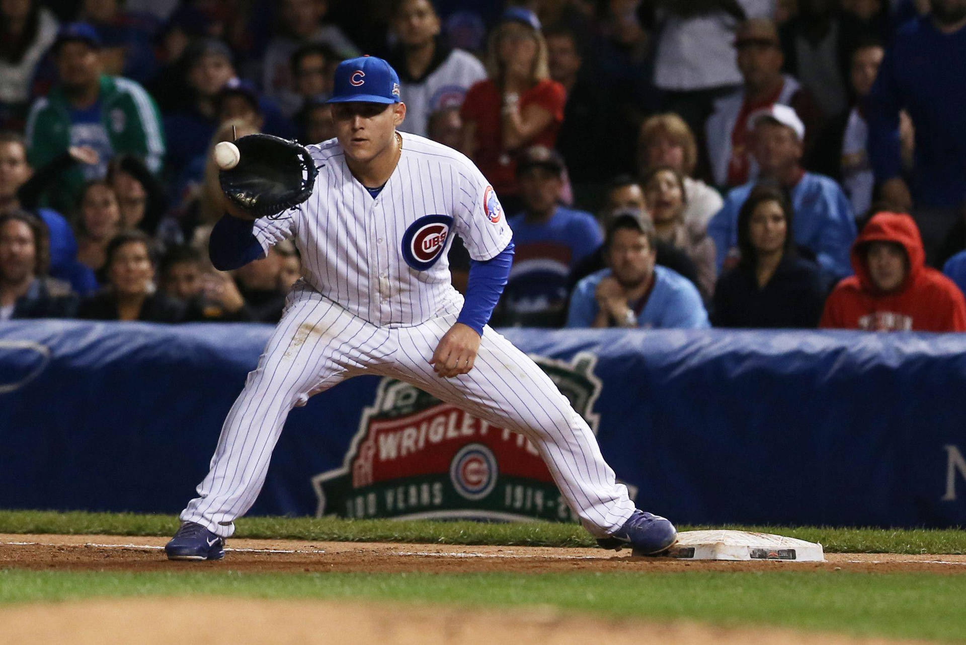 Anthony Rizzo Catch The Ball