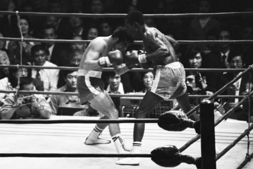 Antonio Cervantes Against Yasuaki Kadota Of Japan Background