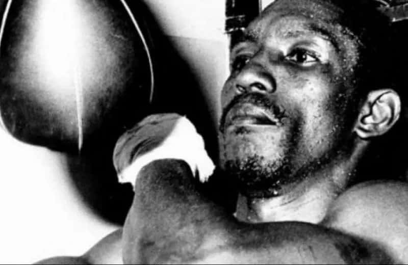 Antonio Cervantes With Boxing Speed Ball Background