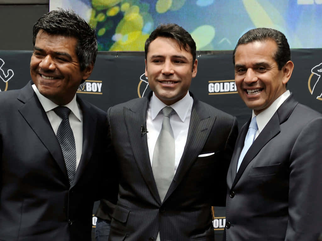 Antonio Villaraigosa Alongside Two Other Individuals Background