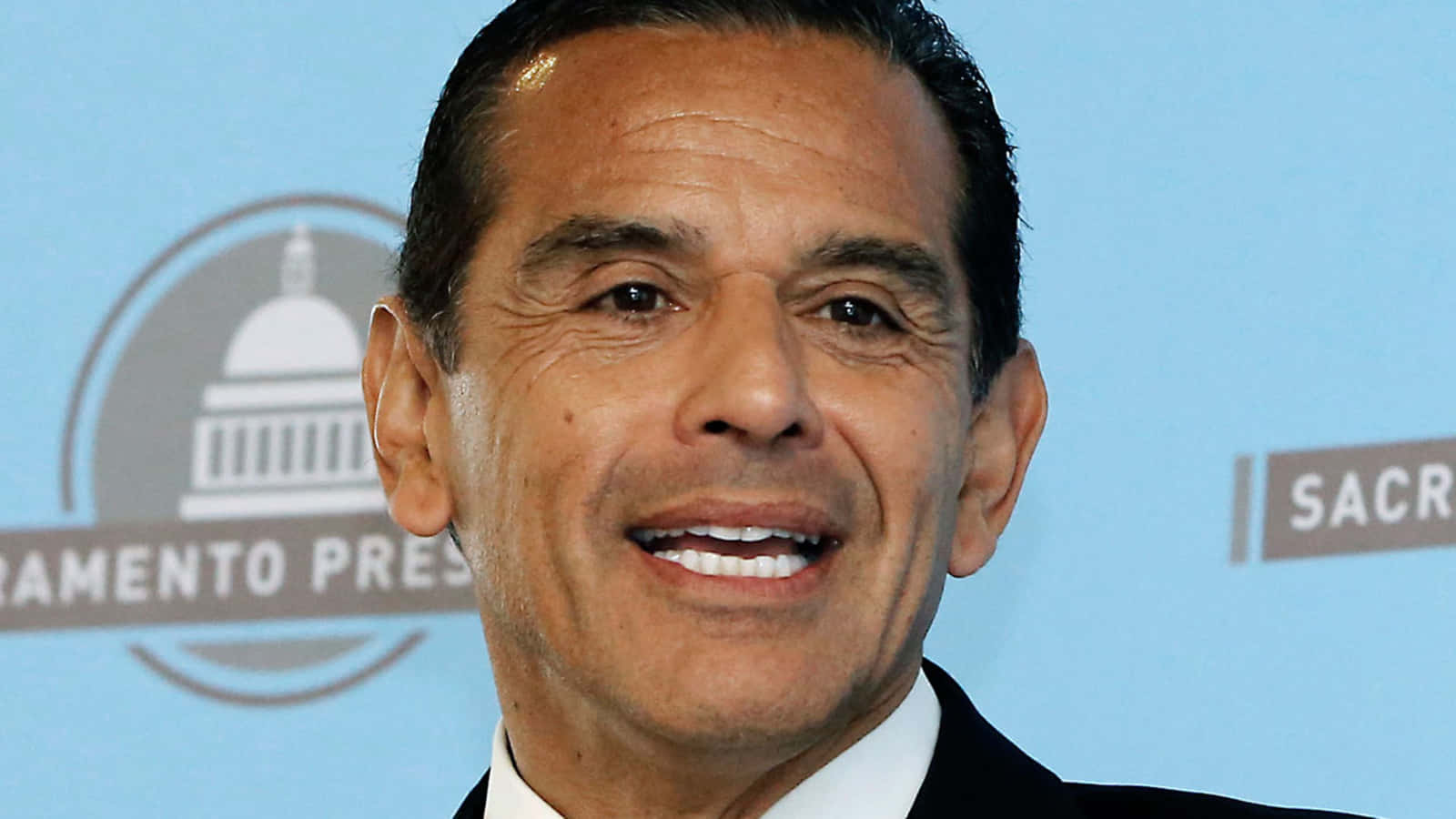 Antonio Villaraigosa, Former Mayor Of Los Angeles Background