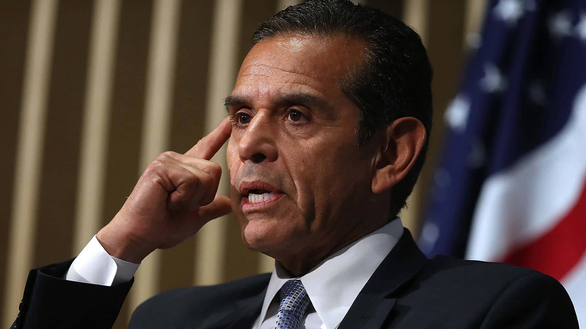 Antonio Villaraigosa Places Finger On His Head, Thinking Background
