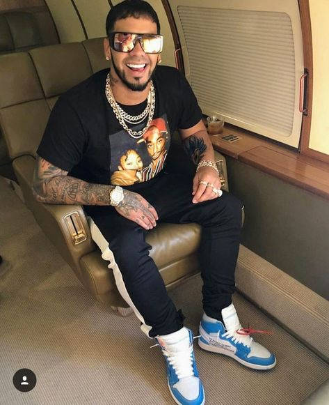 Anuel Aa Casual Shot Background