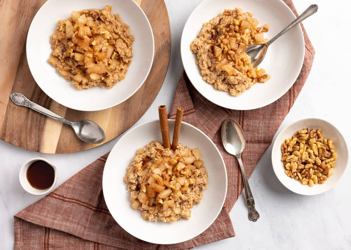 Apple Cinnamon Oatmeal Bowls