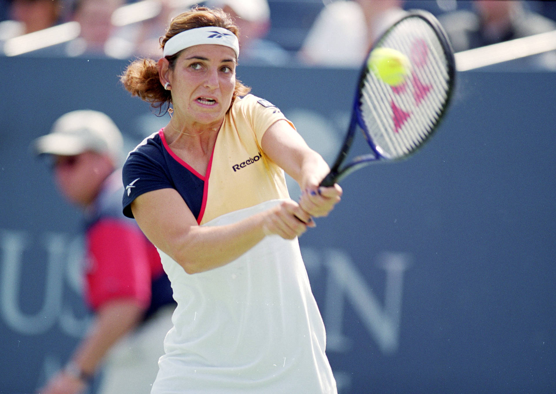 Arantxa Sánchez Vicario Tennis Return Ball U.s. Open Background