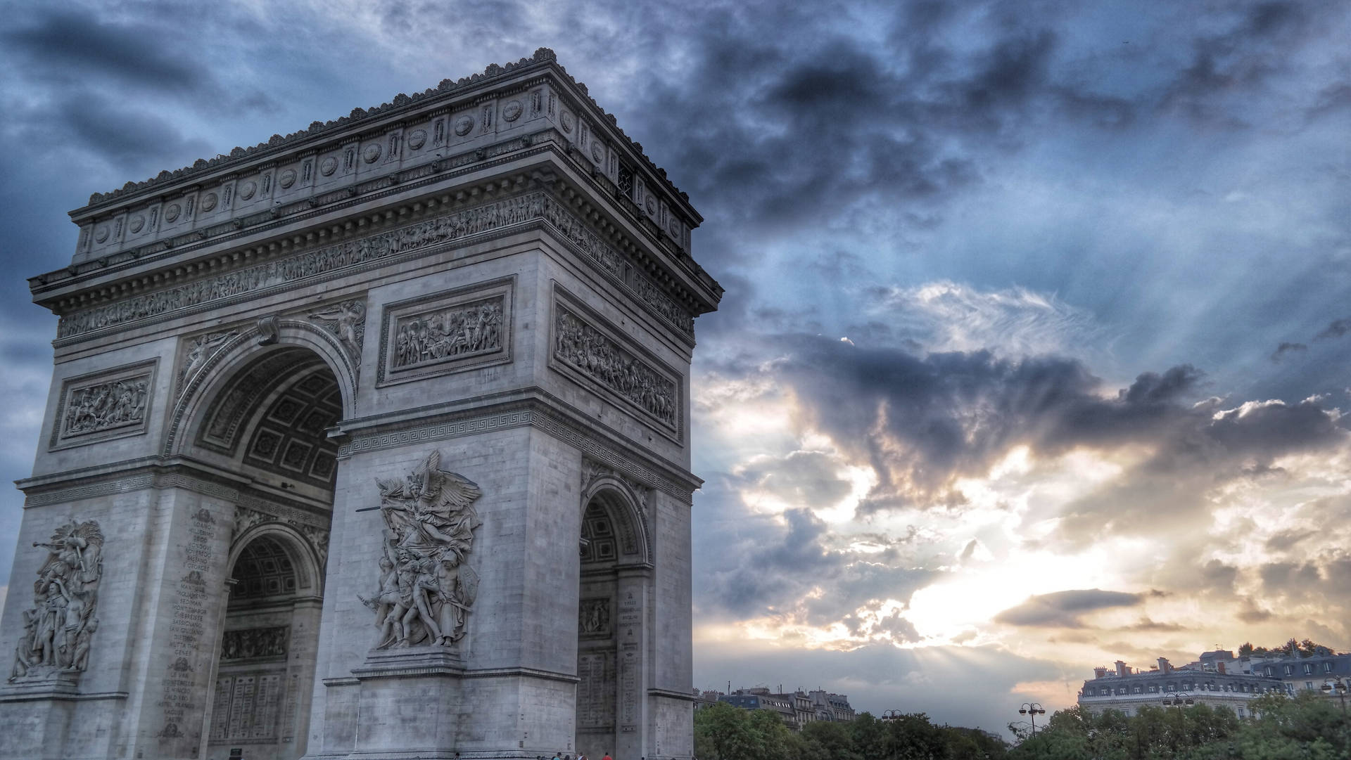 Arc De Triomphe Beautiful Sky Background