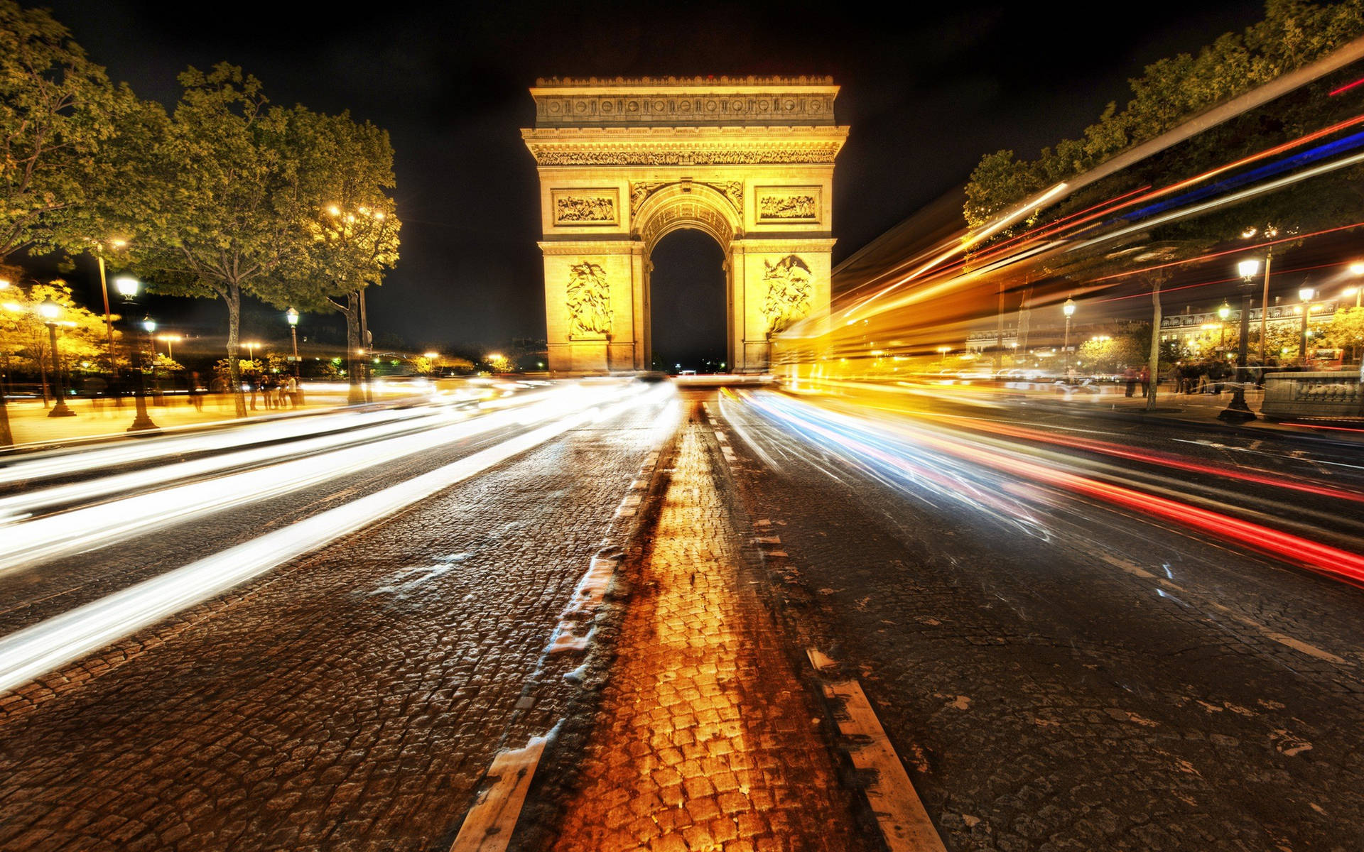 Arc De Triomphe Sidewalk Background