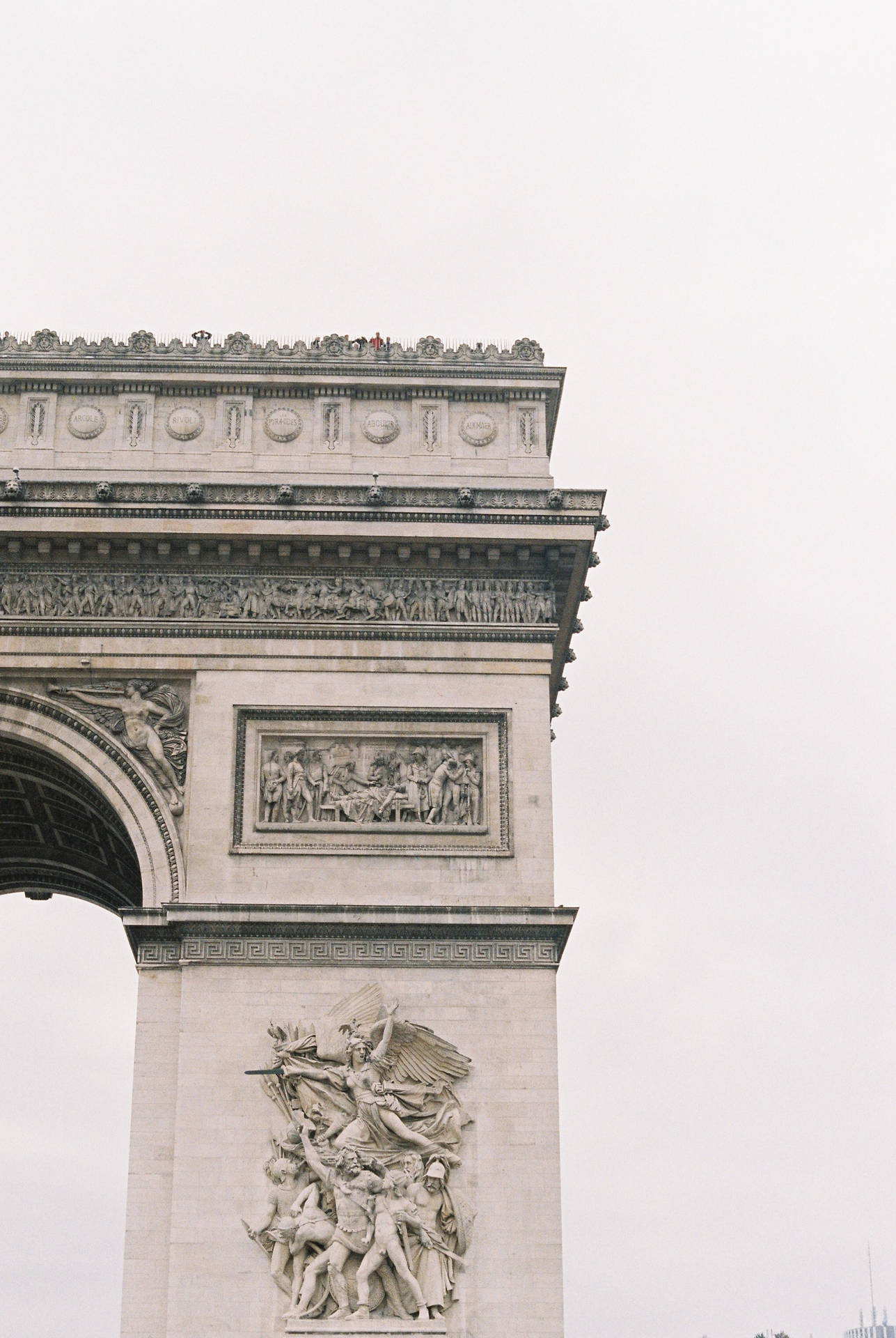 Arc De Triomphe Upper Right Background