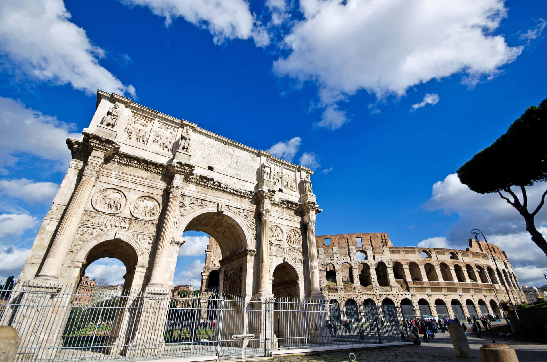 Arch Of Constantine And Colosseum Background