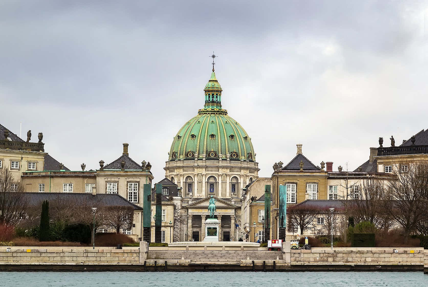 Architecture Within Amalienborg Palace Background