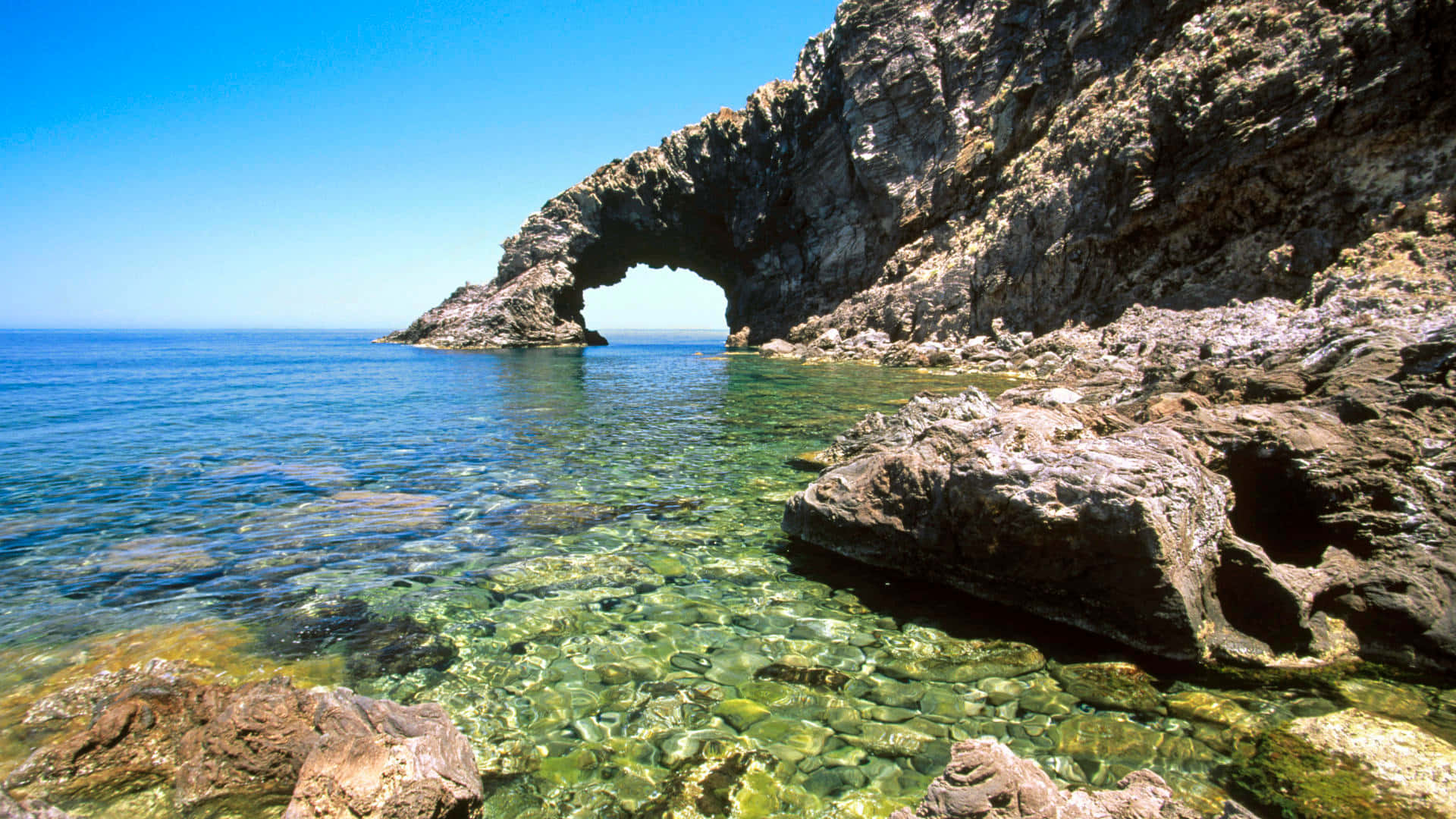 Arco Dell'elefante Ocean Cliff Italy