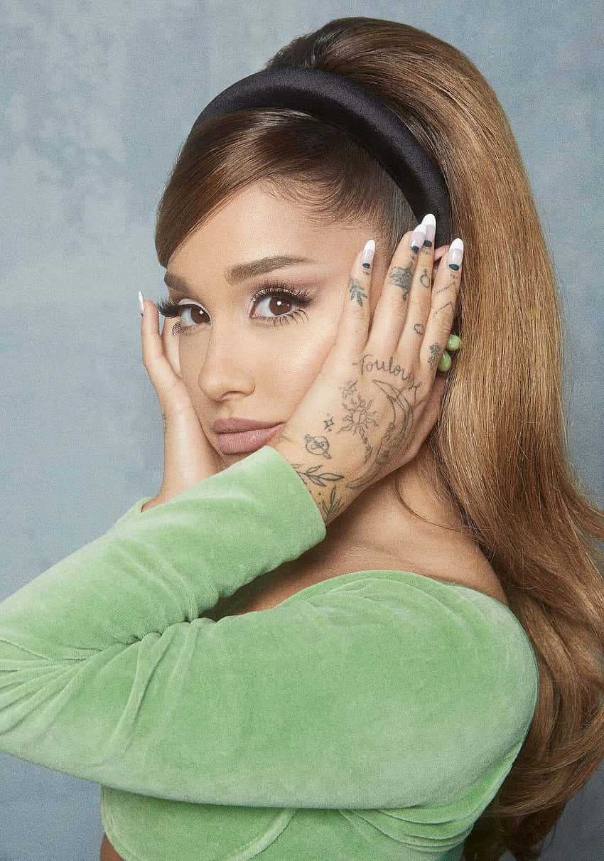 Ariana Grande Green Top Headband