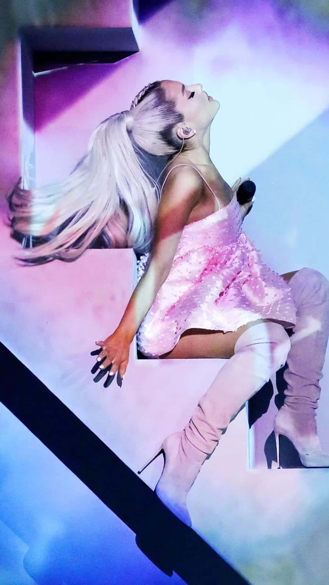 Ariana Grande Pink Performance Background
