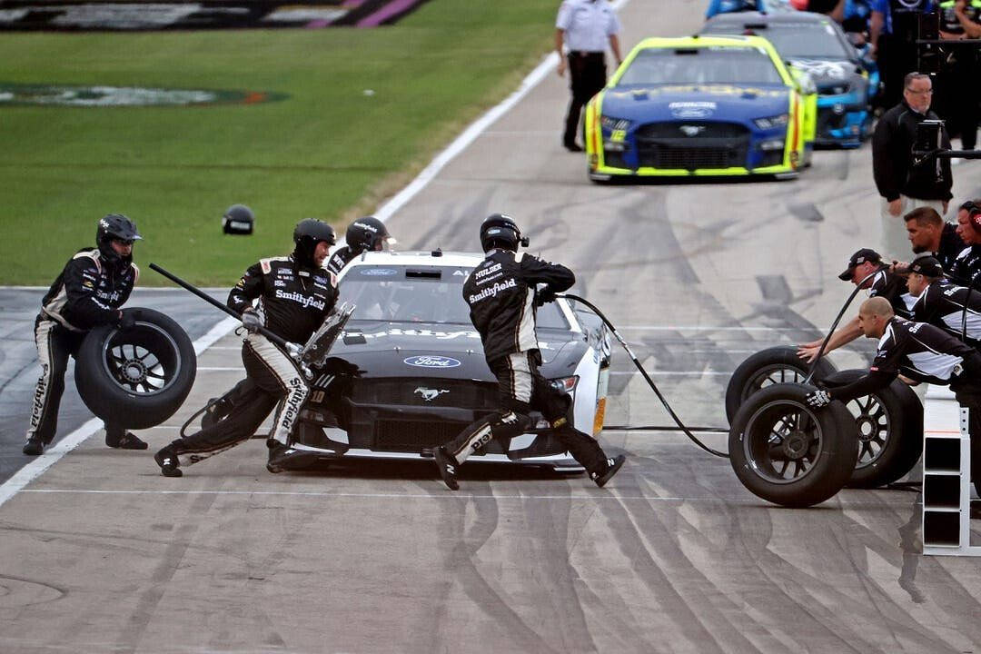 Aric Almirola Pit Crew Background