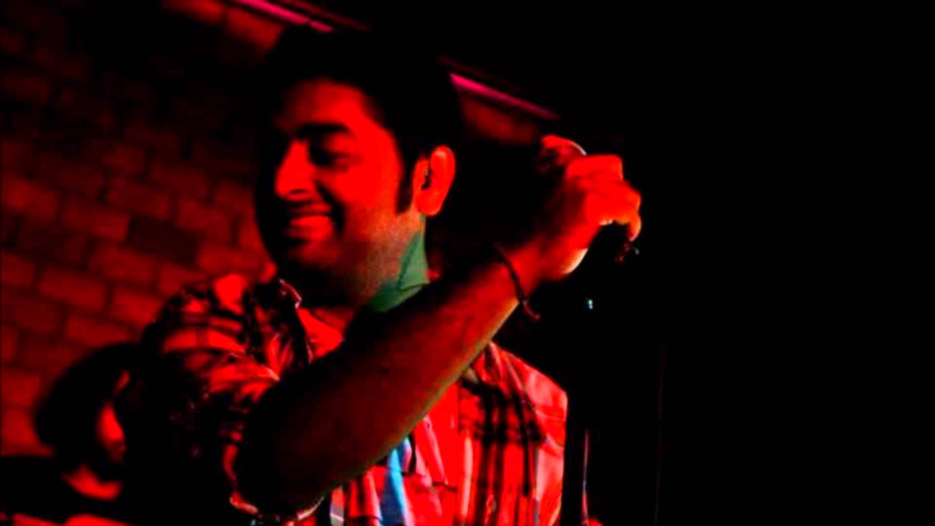 Arijit Singh Singing In The Dark